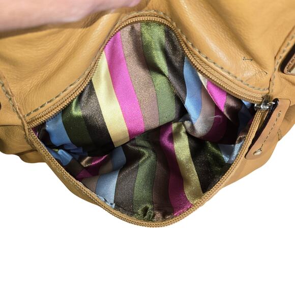 Tan Tignanello Soft Leather Purse Handbag 15x10x4 with Matching Wallet 7.5x4 - Picture 8 of 13